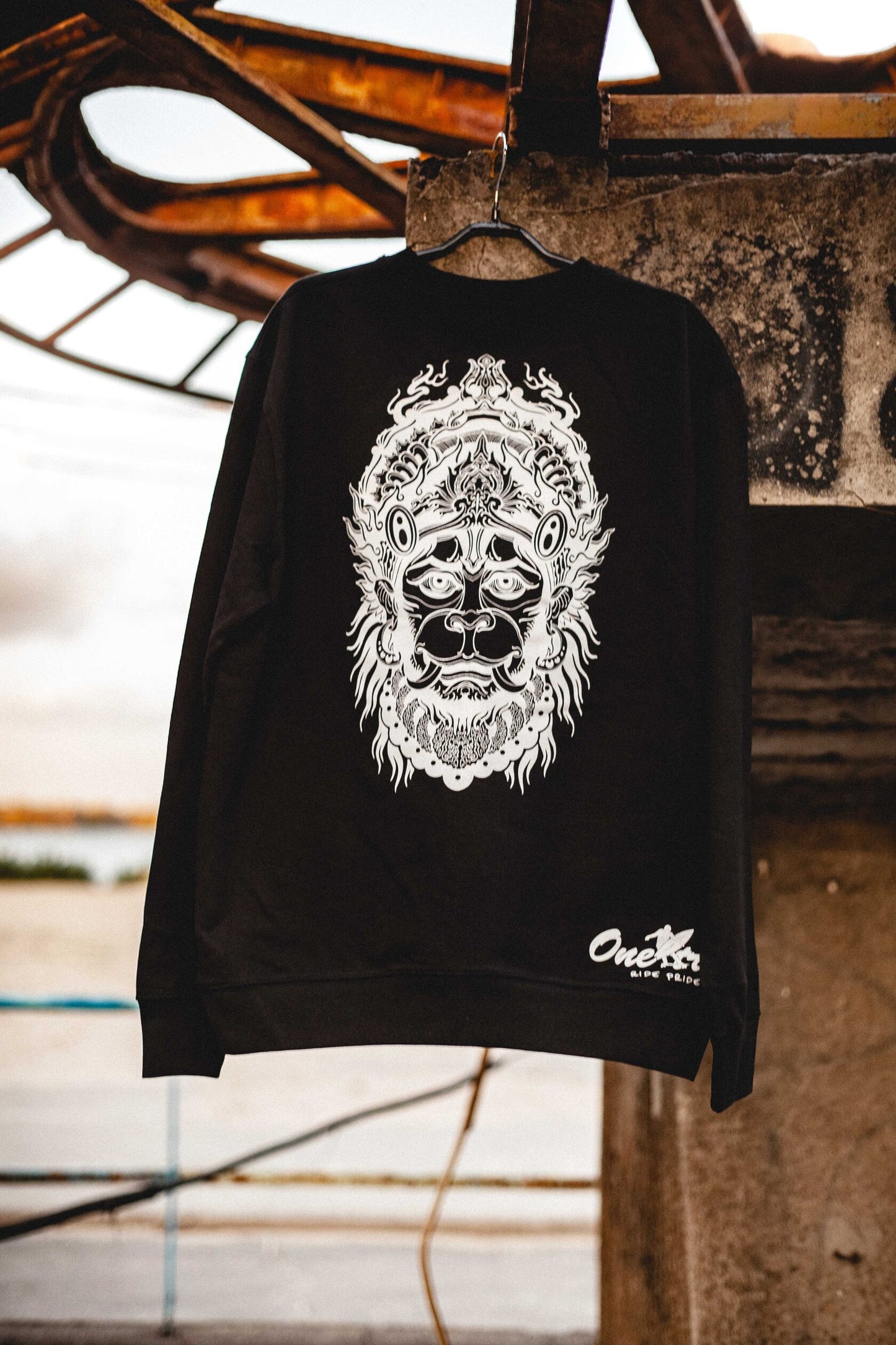 HANUMONKEY SWEATSHIRT